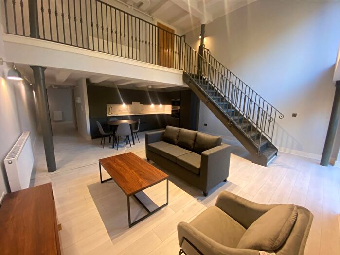 2 Bedroom Property To Rent In Tobacco Warehouse, Liverpool, L3