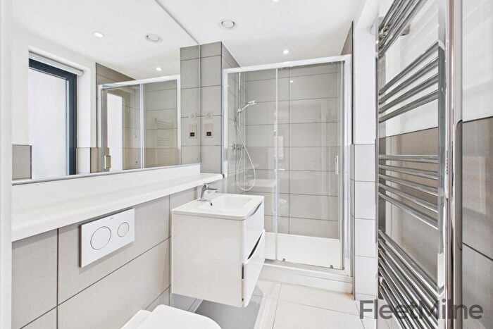 2 Bedroom Apartment To Rent In Lionel Street, B3