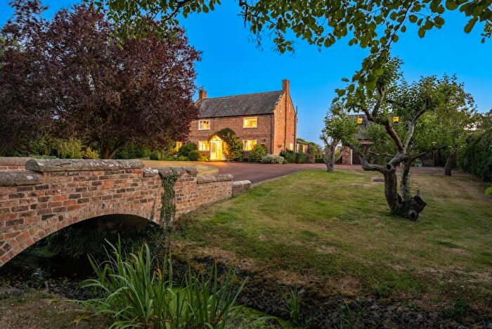 5 Bedroom Detached House For Sale In Manor Cottage, Aldersey Lane, Nr. Tattenhall, CH3