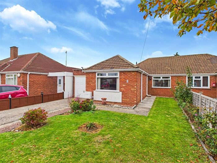 3 Bedroom Semi-Detached Bungalow For Sale In Garden Way, Longlevens, Gloucester, GL2