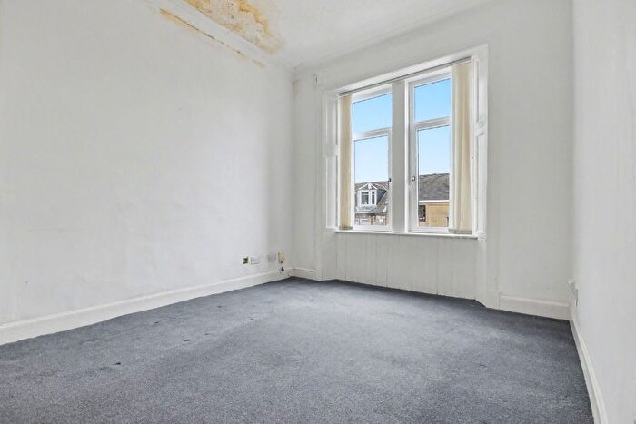 1 Bedroom Flat For Sale In Cardwell Road, Gourock, Gourock, PA19