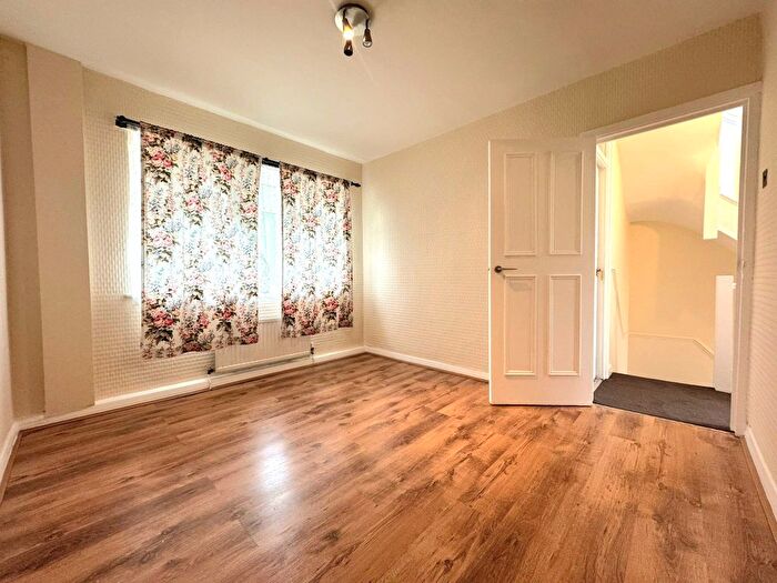 4 Bedroom Terraced House To Rent In Long Elmes, Harrow, HA3