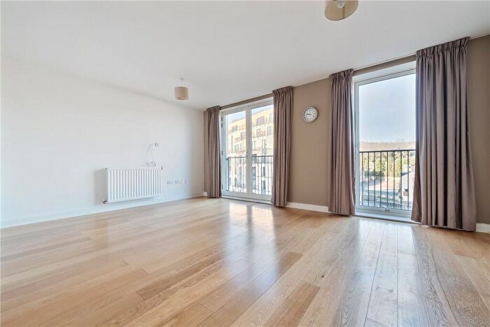 2 Bedroom Apartment To Rent In Victoria Bridge Road, Bath, Somerset, BA2