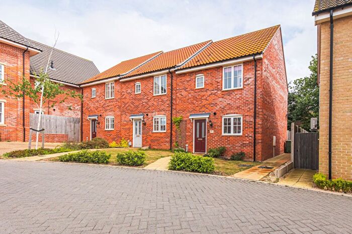 3 Bedroom Terraced House For Sale In Sandpiper Street, Hunstanton, PE36