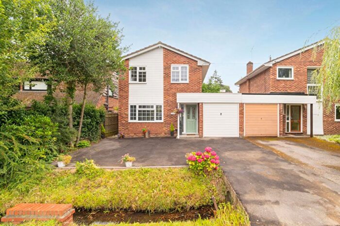 3 Bedroom Detached House For Sale In New Road, Ascot, SL5