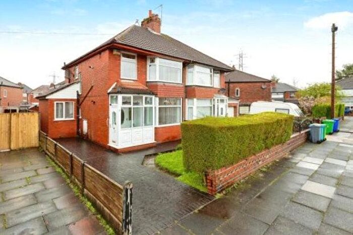 3 Bedroom Property To Rent In Kirkway, Manchester, M9
