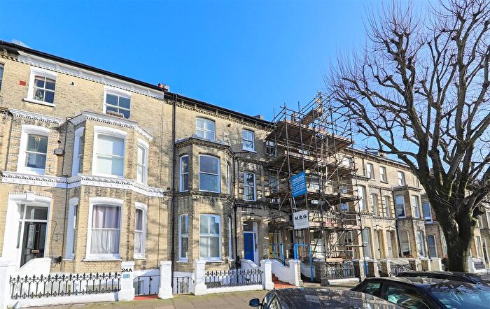 2 Bedroom Flat To Rent In Tisbury Road, Hove, BN3