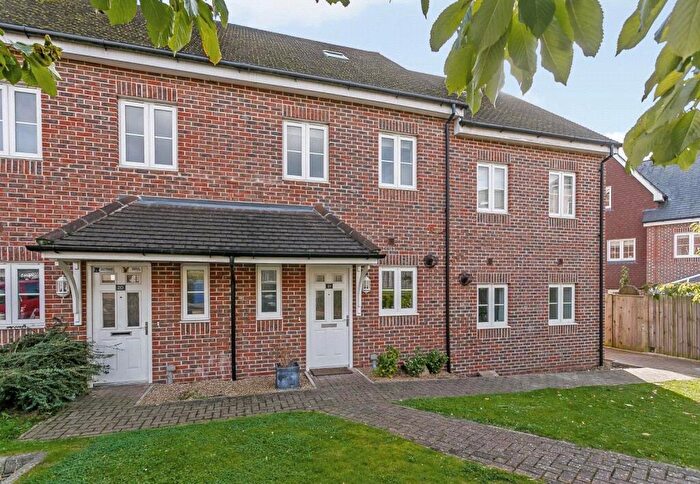 3 Bedroom Terraced House To Rent In Warren Close, Farnham, Surrey, GU9