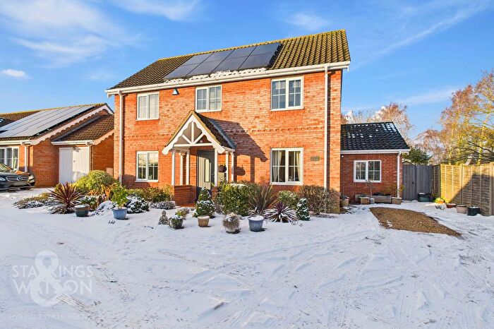 4 Bedroom Detached House For Sale In Old Forge Close, Woodton, Bungay, NR35