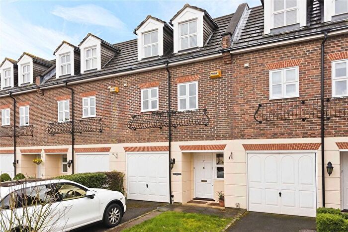 3 Bedroom Terraced House To Rent In Sandown Gate, Esher, KT10