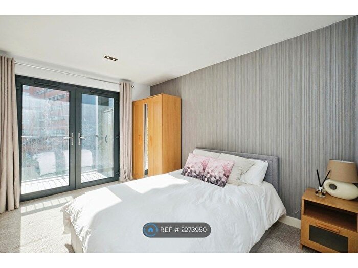 2 Bedroom Flat To Rent In Hub, Birmingham, B4