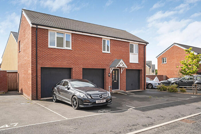 2 Bedroom Coach House For Sale In Horsewell Road, Cranbrook, EX5