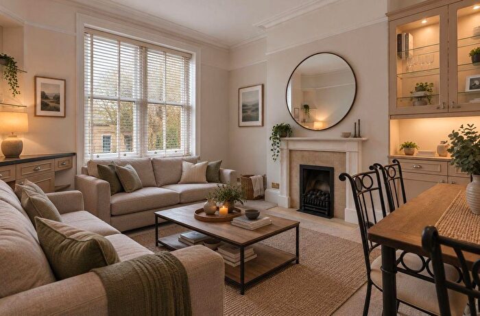 2 Bedroom Flat To Rent In Delaware Mansions, Delaware Road, Maida Vale, London, W9