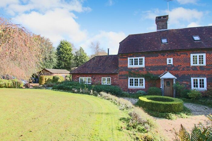 4 Bedroom Property For Sale In Selsfield Common, East Grinstead, RH19