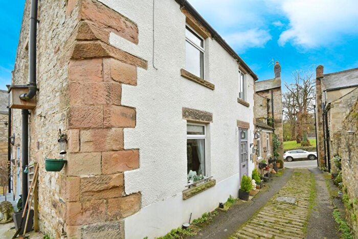3 Bedroom Character Property For Sale In North Church Street, Bakewell, DE45