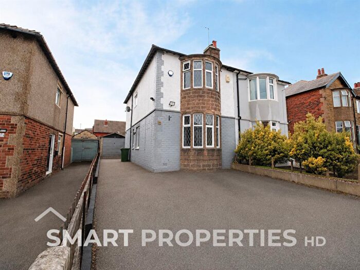 3 Bedroom Property To Rent In Thornleigh Road, Huddersfield, HD4