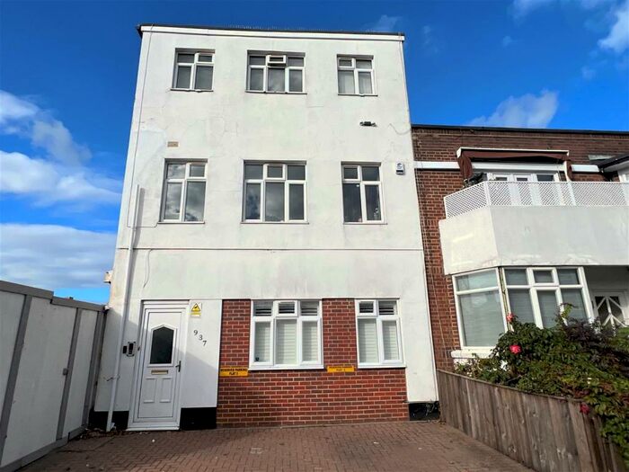 2 Bedroom Apartment To Rent In London Road, Leigh-On-Sea, SS9
