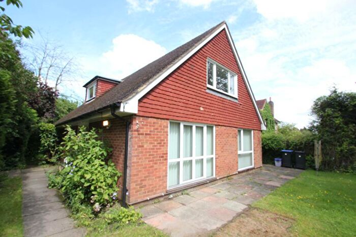 4 Bedroom Bungalow To Rent In Woking, GU22