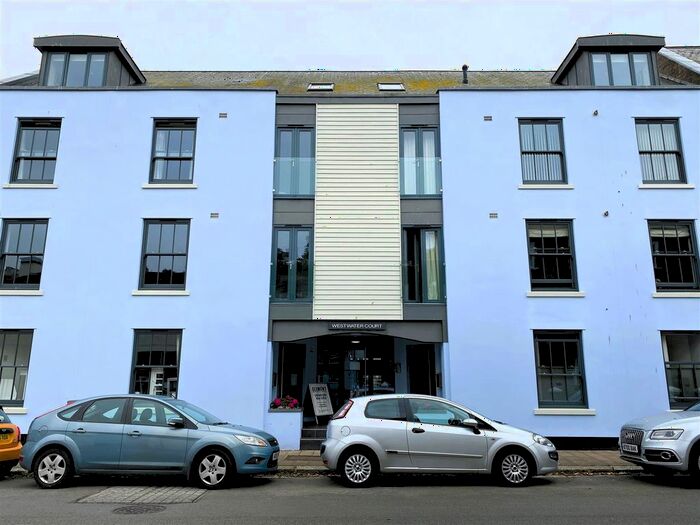 2 Bedroom Flat To Rent In Victoria Road, Dartmouth, TQ6
