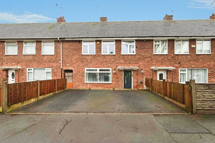 3 Bedroom Terraced House For Sale In Manston Road, Birmingham, B26