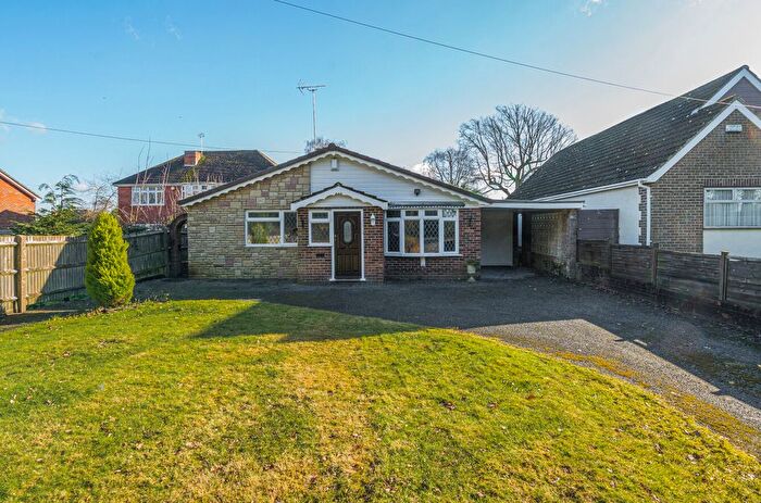3 Bedroom Bungalow For Sale In Little Heath Road, Tilehurst, Reading, RG31