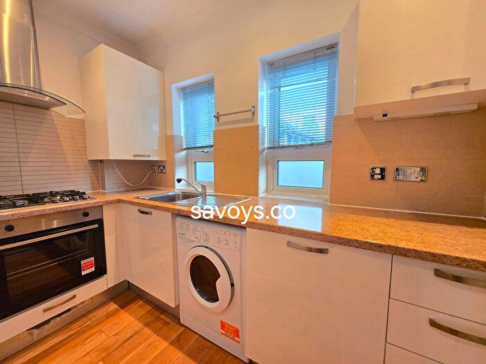1 Bedroom Flat To Rent In Lodge Place, Sutton, SM1