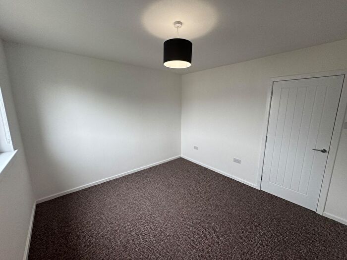 2 Bedroom Flat To Rent In Brington Place, Dundee, DD4