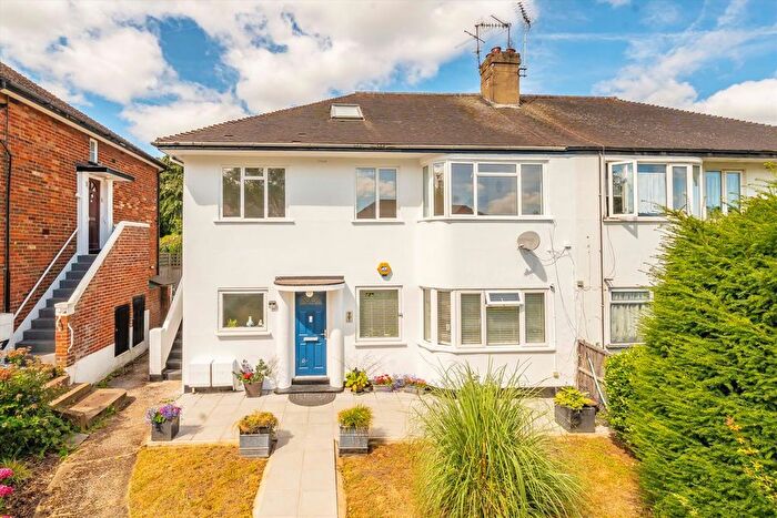 3 Bedroom Maisonette For Sale In Cavendish Avenue, West Ealing, W13