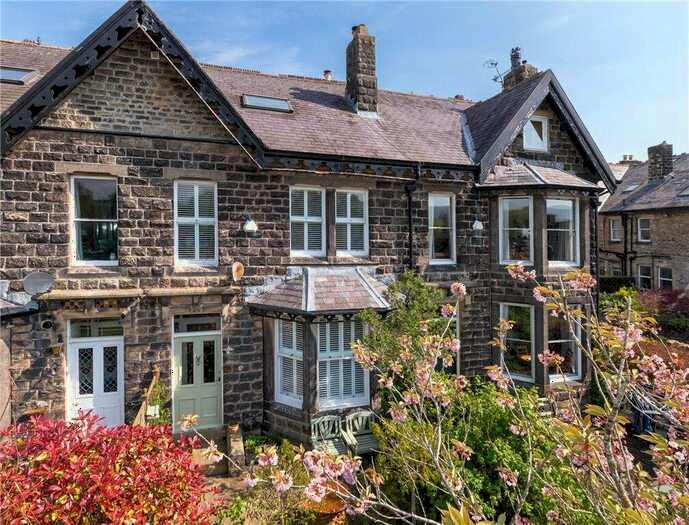 4 Bedroom Terraced House For Sale In Springfield Mount, Addingham, Ilkley, West Yorkshire, LS29