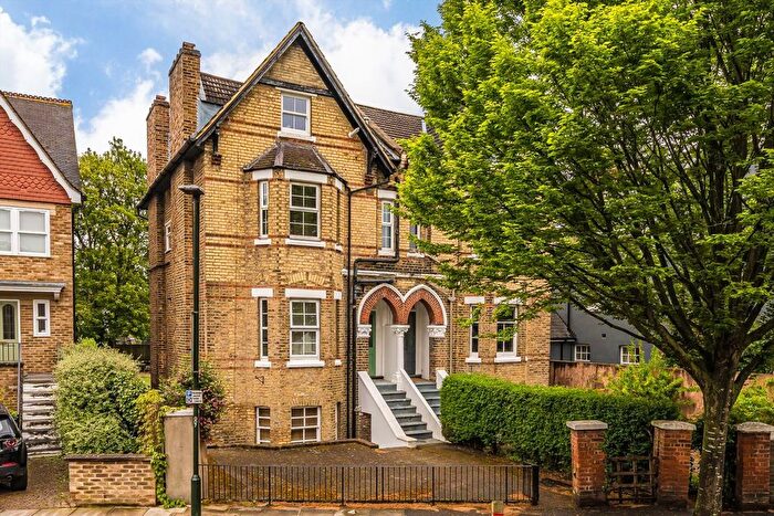 2 Bedroom Flat To Rent In Strafford Road, Twickenham, TW1