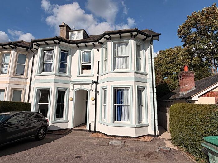 1 Bedroom Flat To Rent In Somers Road, Reigate, RH2