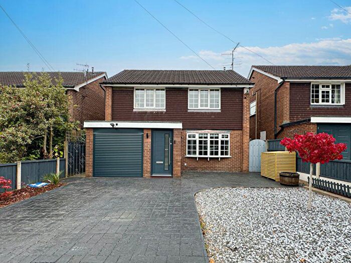 3 Bedroom Detached House For Sale In Littleton Close, Prenton, Wirral, CH43