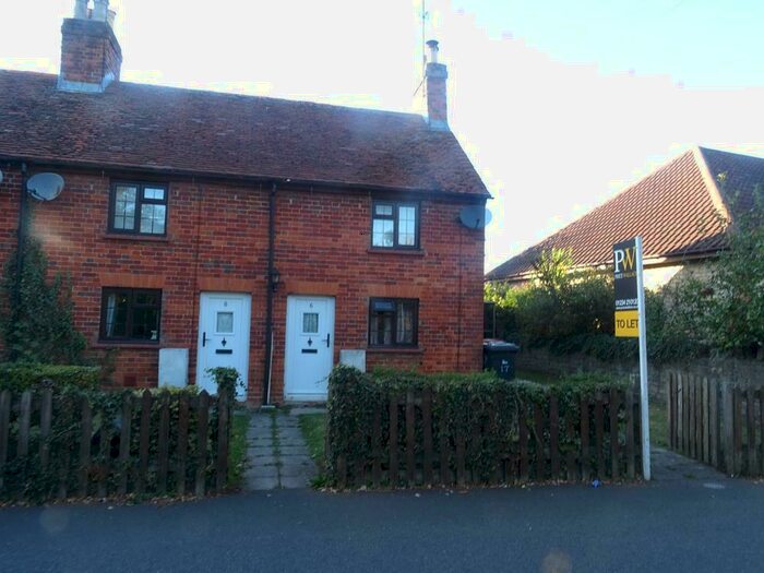2 Bedroom Cottage To Rent In River Lane, Milton Ernest, MK44