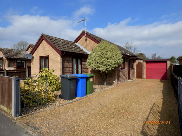 3 Bedroom Detached Bungalow To Rent In Woodside, Beccles, NR34