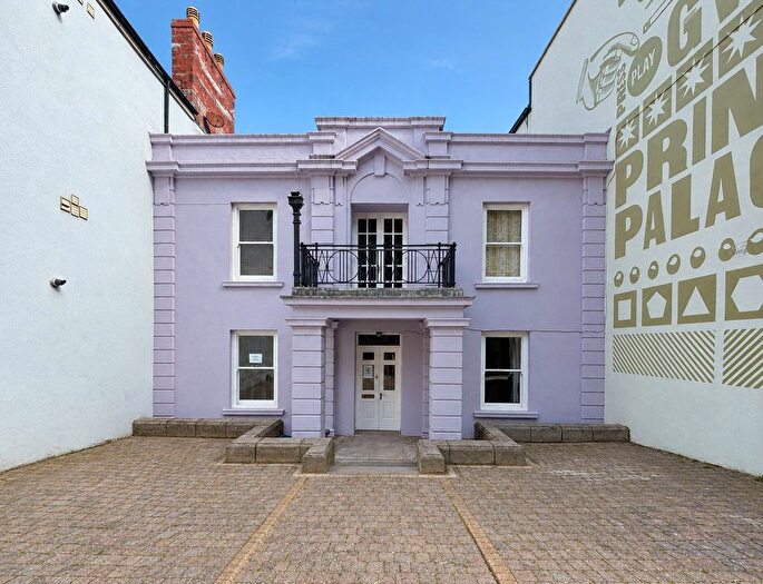 1 Bedroom Flat For Sale In St. Marys Street, Haverfordwest, Pembrokeshire, SA61