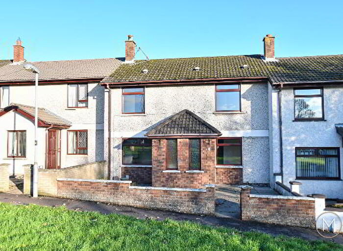3 Bedroom Mid Terraced House For Sale In Abbeyfield Park, Antrim, BT41