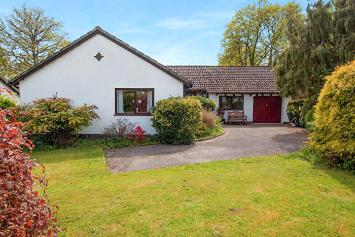 3 Bedroom Detached Bungalow For Sale In Hylands Close, West Hill, EX11