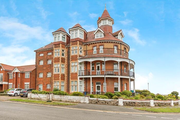 1 Bedroom Apartment For Sale In The Esplanade, Frinton-On-Sea, CO13