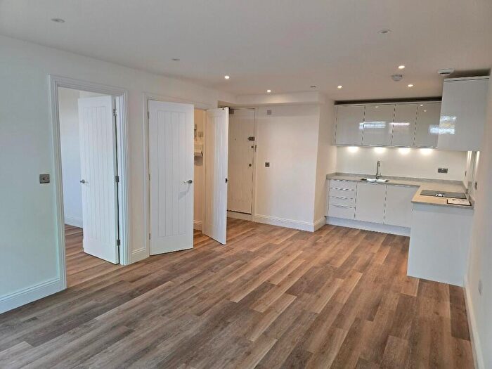 1 Bedroom Flat To Rent In Trinity Point New Road, Gravesend, Kent, DA11