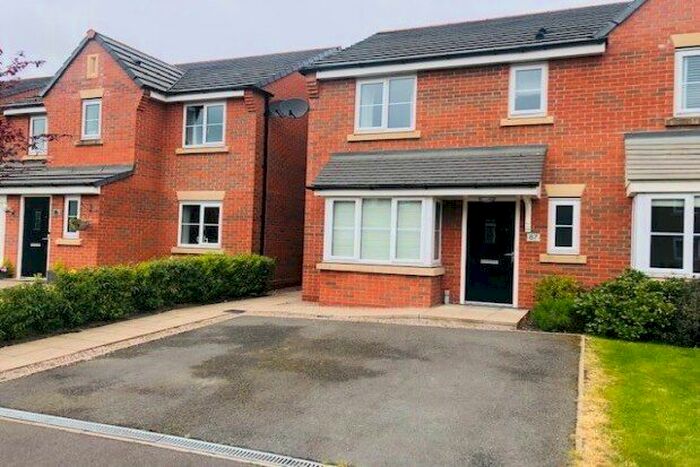3 Bedroom Property To Rent In Heron Way, Sandbach, CW11