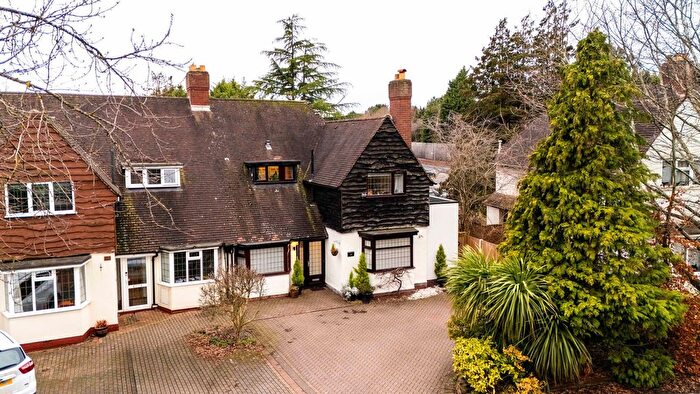 3 Bedroom Semi Detached House For Sale In Bedford Road, Sutton Coldfield, B75