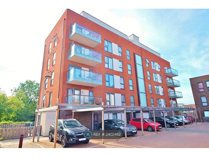 2 Bedroom Flat To Rent In Pinnacle House, Orpington, BR5