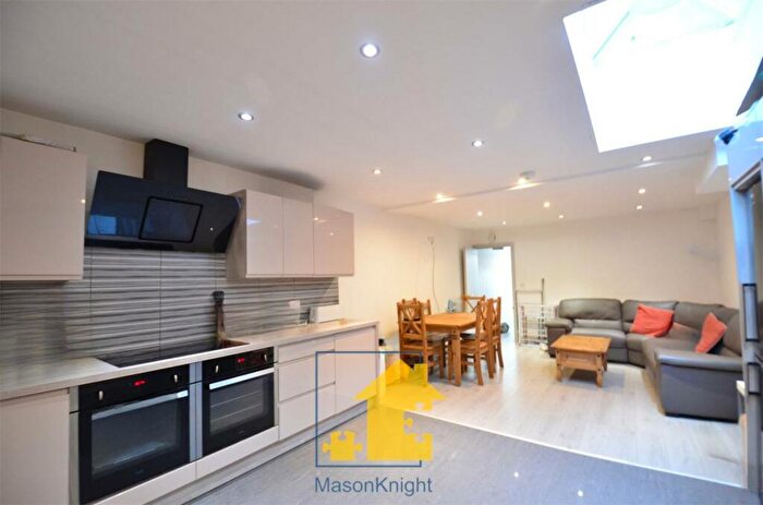 7 Bedroom Terraced House To Rent In Heeley Road, Selly Oak, B29