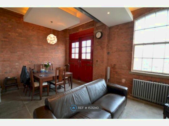 Studio To Rent In Morris Road, London, E14