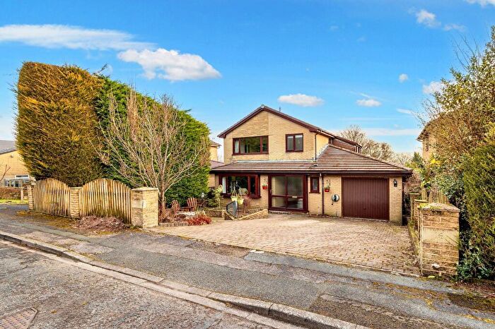 5 Bedroom Detached House For Sale In Meadow Way, Bacup, OL13
