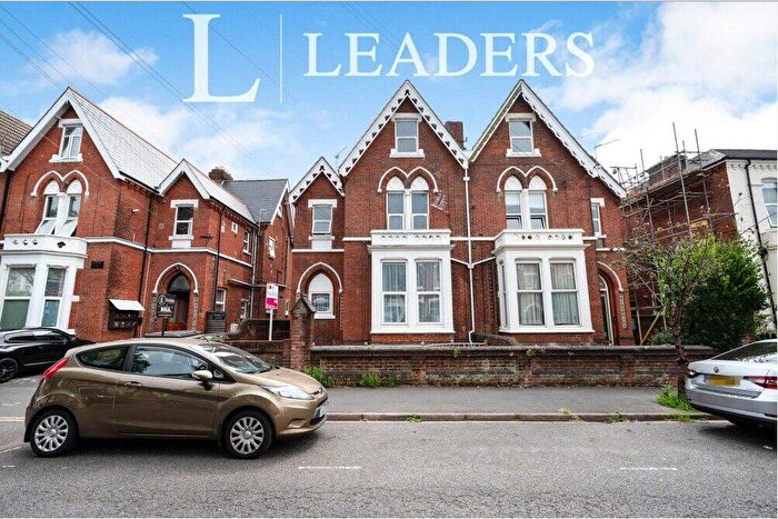 2 Bedroom Apartment For Sale In St. Davids Road, Southsea, Hampshire, PO5