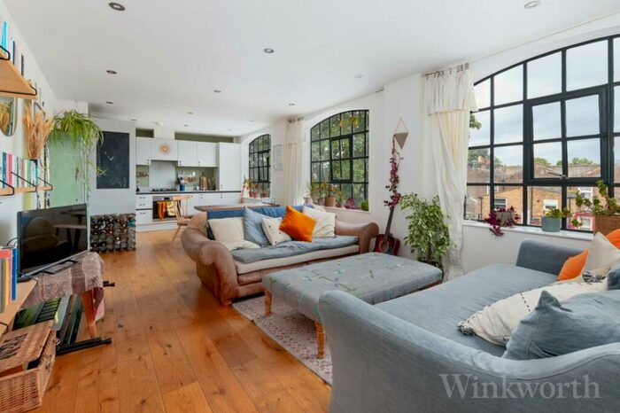 2 Bedroom Apartment To Rent In Hatcham Park Mews, London, SE14