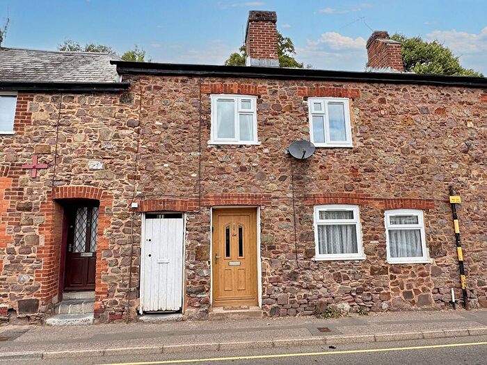 3 Bedroom Terraced House For Sale In Chapel Street, Tiverton, EX16
