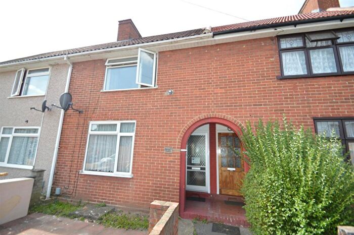 2 Bedroom Terraced House To Rent In Markyate Road, Dagenham., RM8