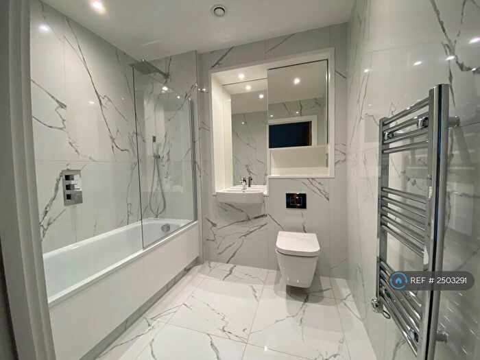 1 Bedroom Flat To Rent In Morello House, London, E14